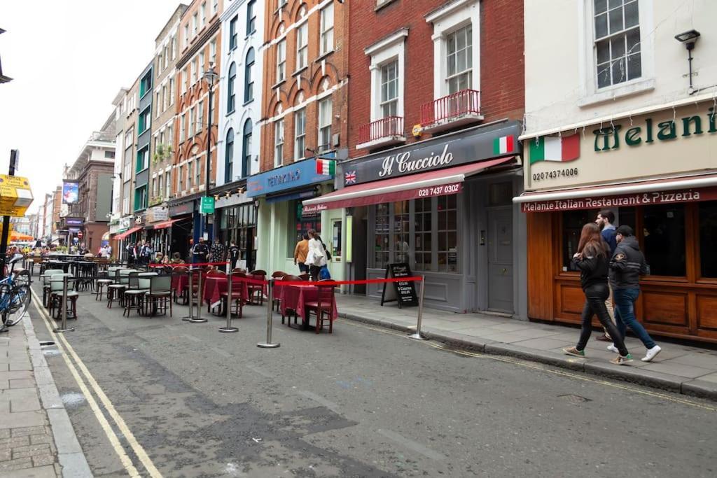 Lovely 2 Bed Flat In Soho! London Eksteriør bilde